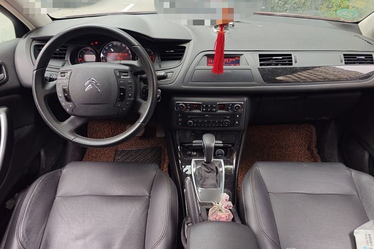 Used Citroen C5 2013 2.0L Automatic Luxury Model Interior 2