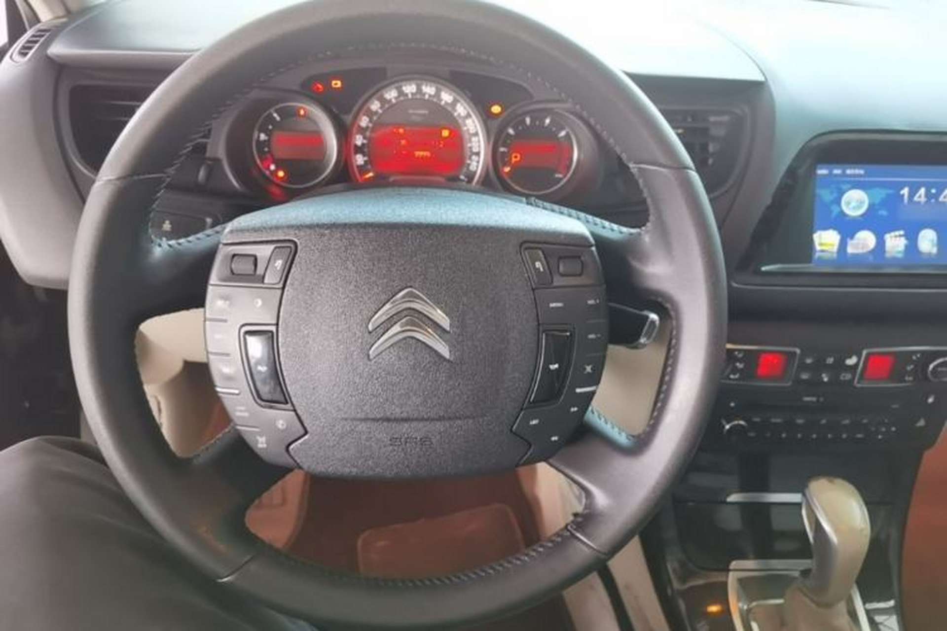 Used Citroen C5 2013 2.0L Automatic Luxury Model Steering Wheel
