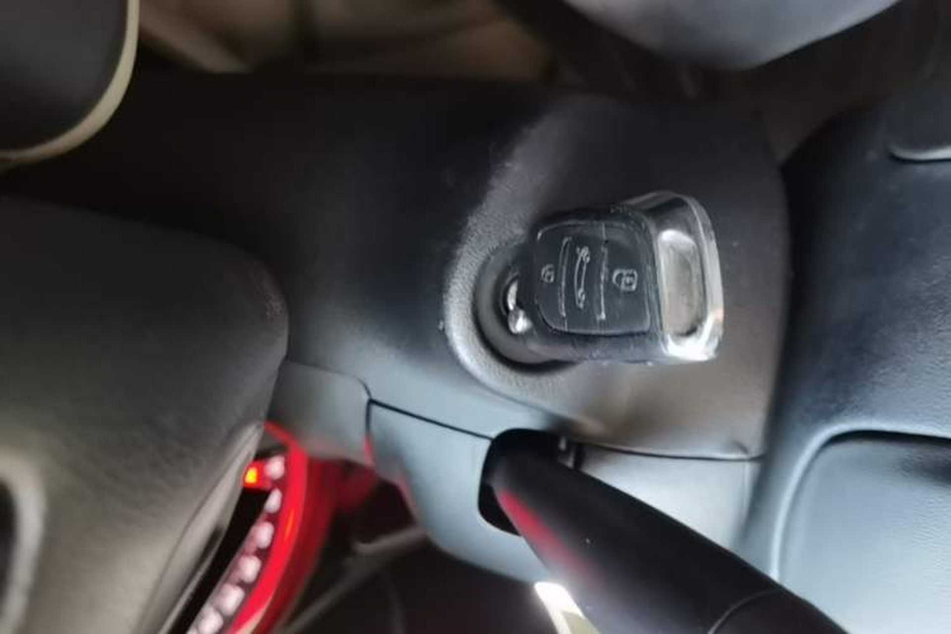 Used Citroen C5 2013 2.0L Automatic Luxury Model Vehicle Key