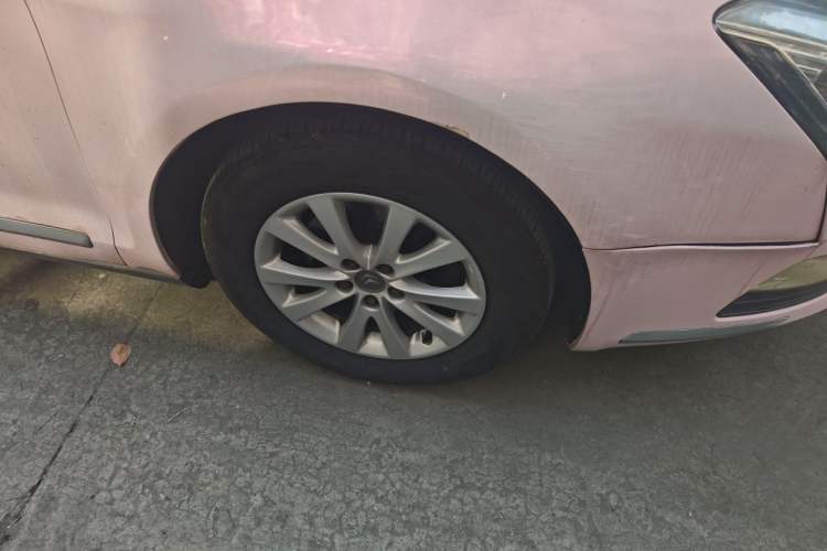 Used Citroen C5 2013 2.0L Automatic Luxury Model Right Front Wheel Hub