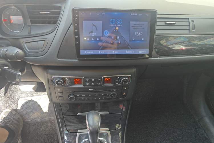 Used Citroen C5 2013 2.0L Automatic Luxury Model Audio And AC Panel