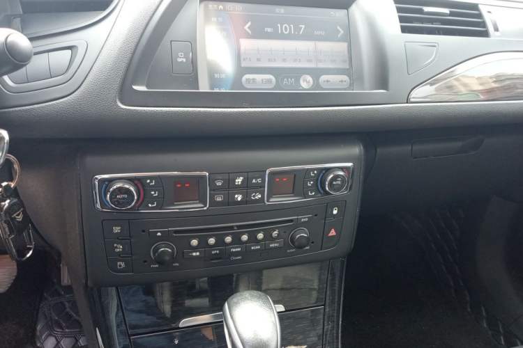 Used Citroen C5 2013 2.0L Automatic Enjoyment Model Audio And AC Panel