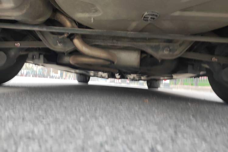 Used Citroen C5 2013 2.3L Automatic Zunyu Model Chassis Rear