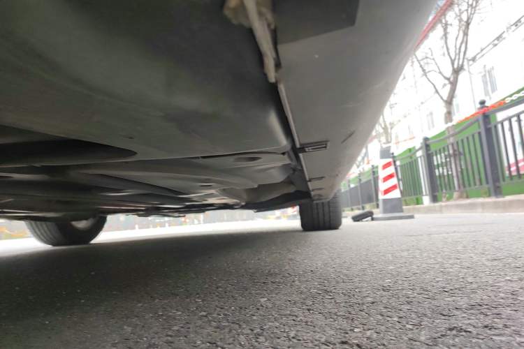 Used Citroen C5 2013 2.3L Automatic Zunyu Model Chassis Rear Right