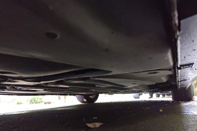 Used Citroen C5 2013 2.0L Automatic Luxury Model Chassis Rear Right