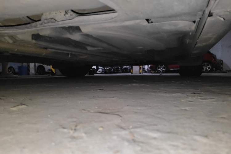 Used Citroen C5 2013 2.3L Automatic Zunyu Model Chassis Rear Right