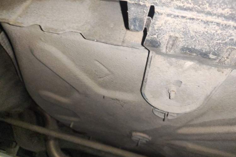 Used Citroen C5 2013 2.0L Automatic Yue Shang Edition Chassis Rear