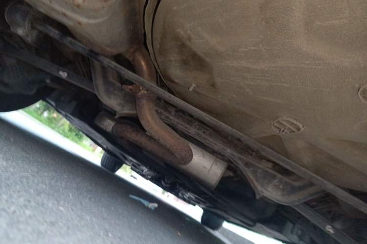 Used Citroen C5 2013 2.3L Automatic Zunyu Model Chassis Rear