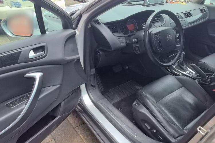 Used Citroen C5 2013 2.3L Automatic Zunyu Model Driver Seat