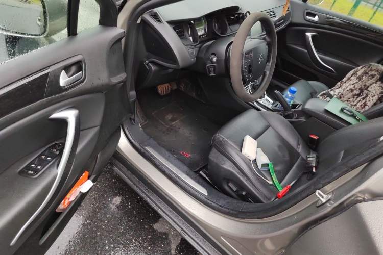 Used Citroen C5 2013 2.0L Automatic Luxury Model Driver Seat