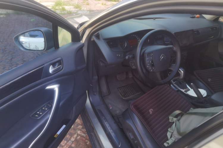 Used Citroen C5 2013 2.0L Automatic Enjoyment Model Driver Seat