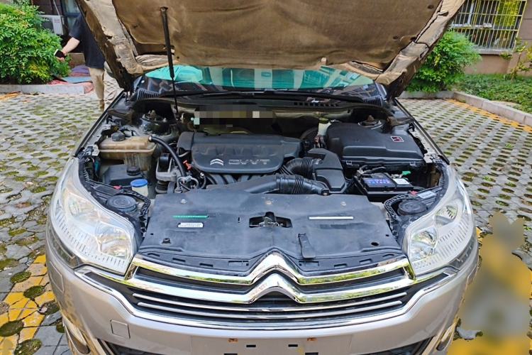 Used Citroen C5 2013 2.0L Automatic Enjoyment Model Engine Bay