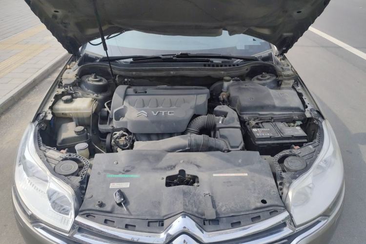 Used Citroen C5 2013 2.3L Automatic Enjoyment Model Engine Bay