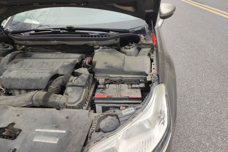 Used Citroen C5 2013 2.3L Automatic Zunyu Model Engine Bay Left
