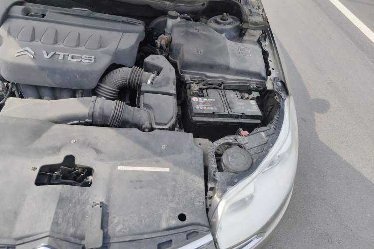 Used Citroen C5 2013 2.3L Automatic Enjoyment Model Engine Bay Left