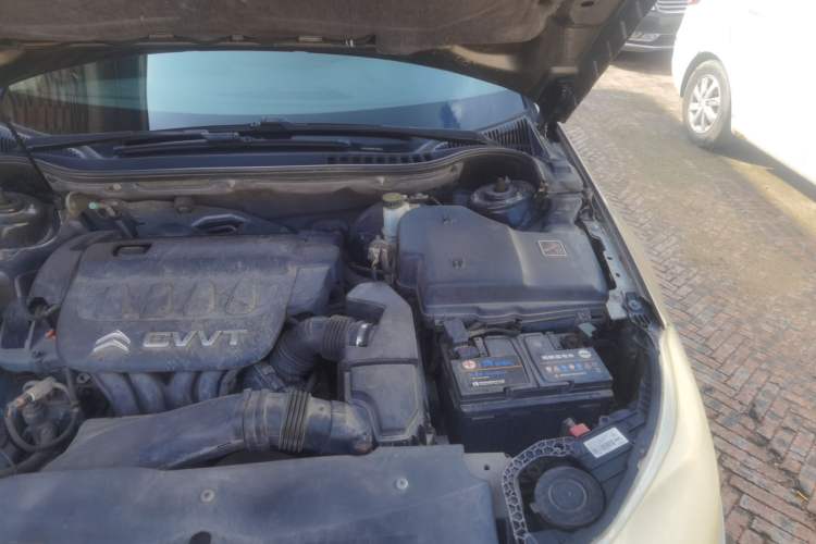 Used Citroen C5 2013 2.0L Automatic Enjoyment Model Engine Bay Left