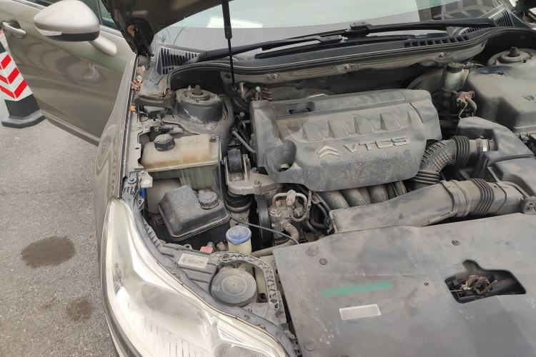 Used Citroen C5 2013 2.3L Automatic Zunyu Model Engine Bay Right
