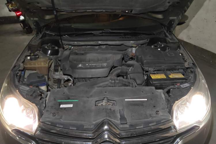 Used Citroen C5 2013 2.3L Automatic Prestige Edition Engine Bay