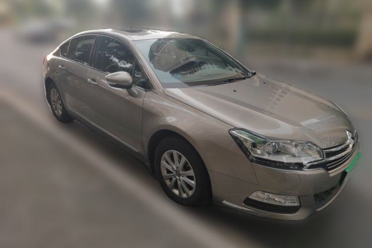 Used Citroen C5 2013 2.0L Automatic Luxury Model Front Right 45 Deg