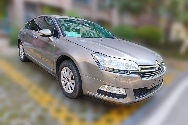 Used Citroen C5 2013 2.0L Automatic Enjoyment Model Front Right 45 Deg
