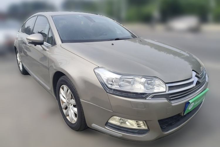 Used Citroen C5 2013 2.3L Automatic Enjoyment Model Front Right 45 Deg