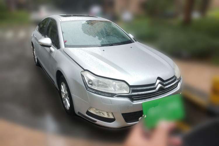 Used Citroen C5 2013 2.0L Manual Comfort Version Front Right 45 Deg