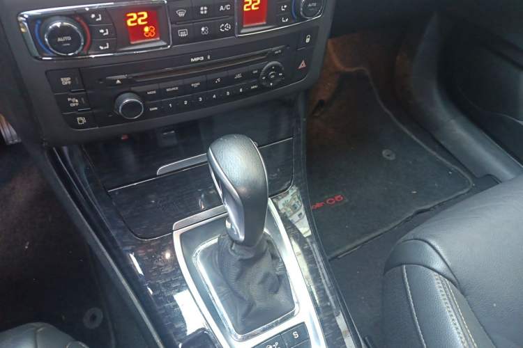 Used Citroen C5 2013 2.0L Automatic Yue Shang Edition Gear Lever