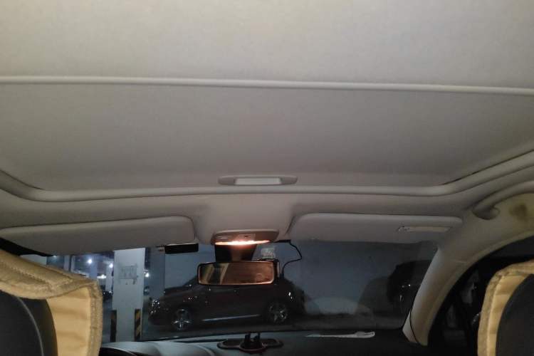 Used Citroen C5 2013 2.3L Automatic Zunyu Model Headliner