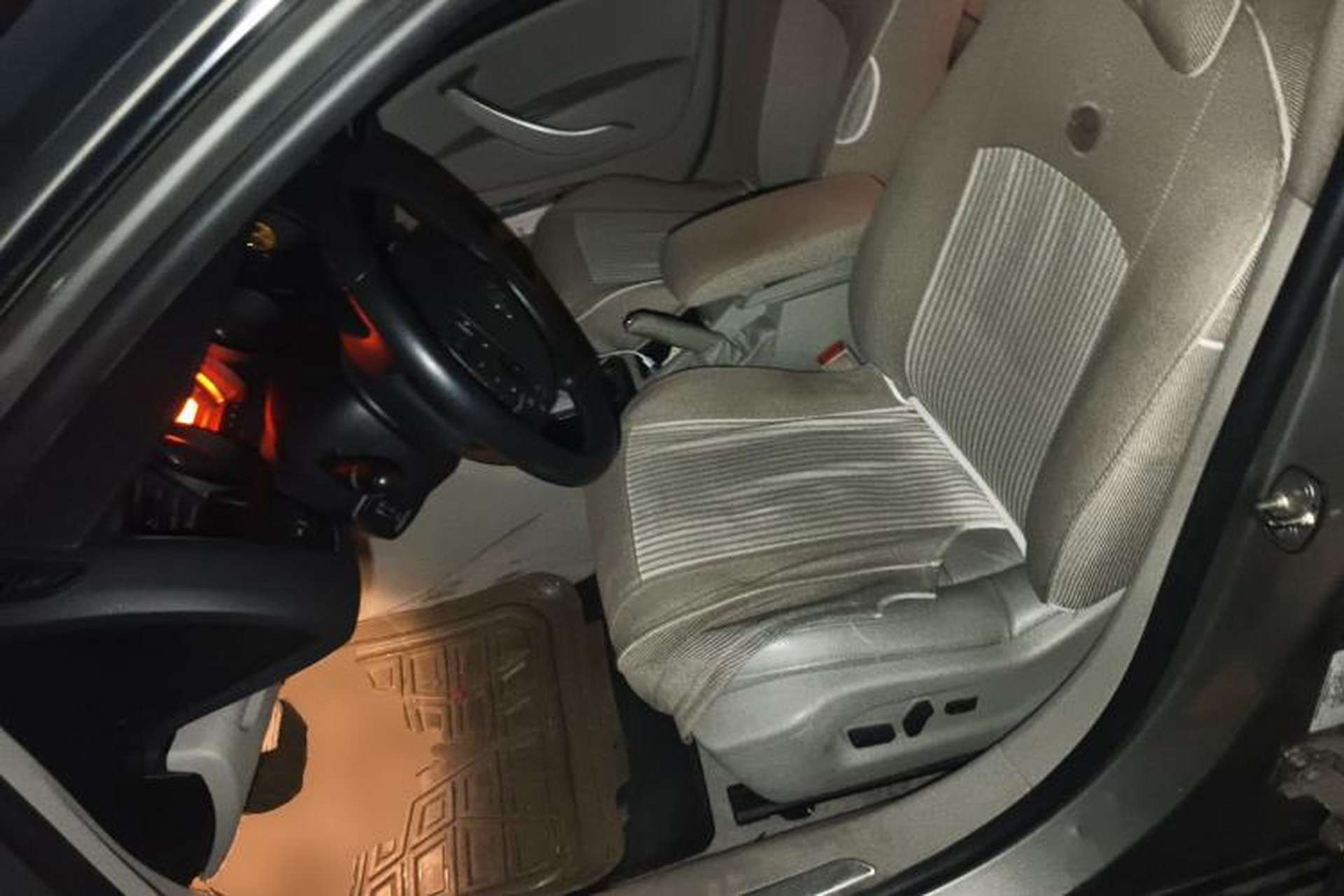 Used Citroen C5 2013 2.0L Automatic Luxury Model Left Front Seat