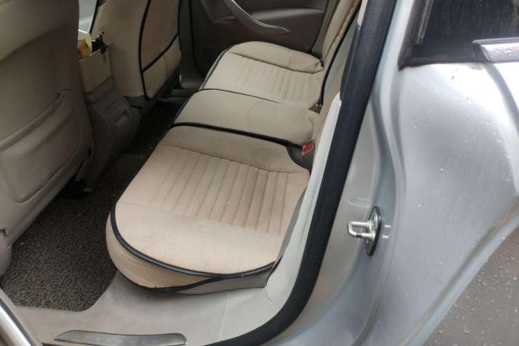 Used Citroen C5 2013 2.0L Manual Comfort Version Left Rear Seat