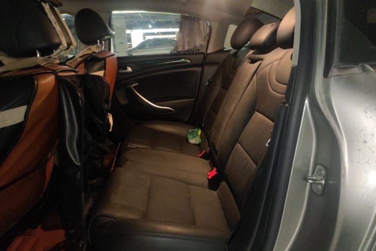 Used Citroen C5 2013 2.0L Automatic Yue Shang Edition Left Rear Seat