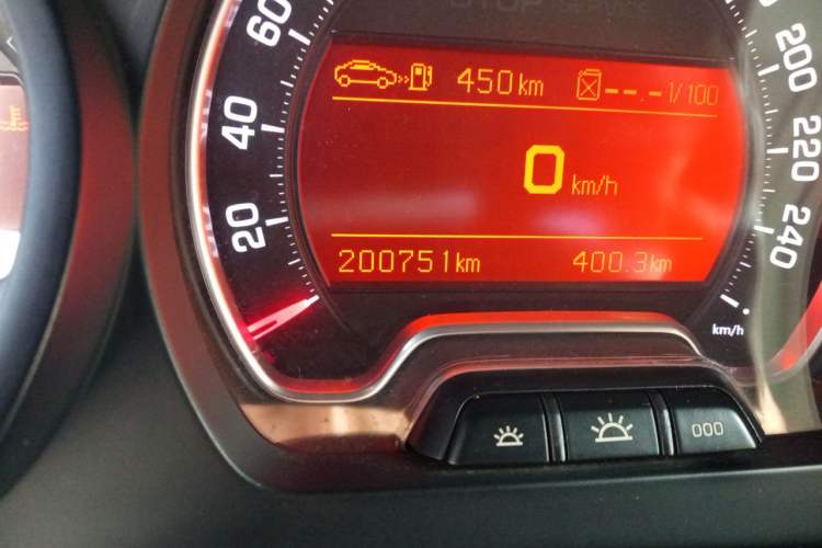 Used Citroen C5 2013 2.0L Automatic Enjoyment Model Odometer Close Up