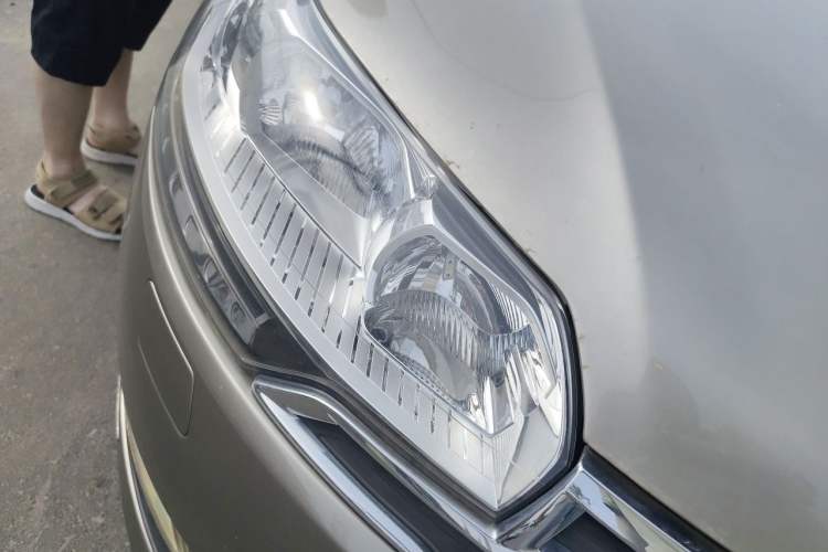 Used Citroen C5 2013 2.3L Automatic Enjoyment Model Right Front Headlight