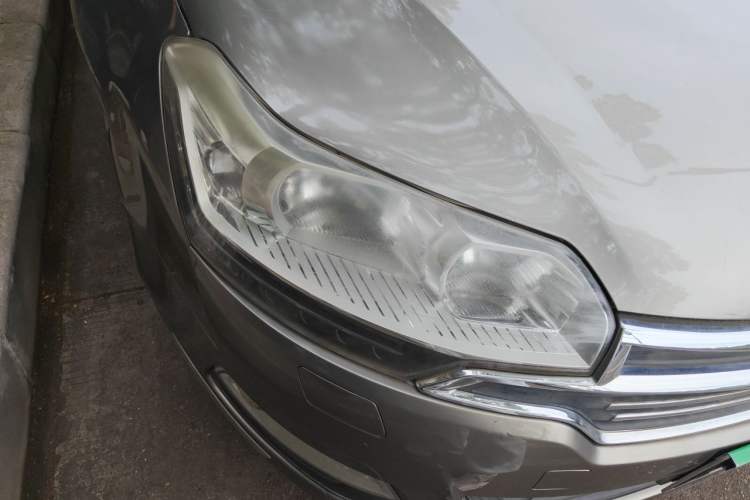 Used Citroen C5 2013 2.0L Automatic Luxury Model Right Front Headlight