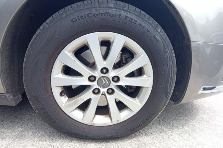 Used Citroen C5 2013 2.0L Automatic Enjoyment Model Right Front Wheel Hub