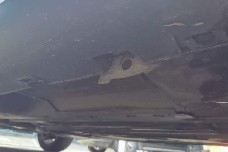 Used Citroen C5 2013 2.3L Automatic Zunyu Model Right Side Sill
