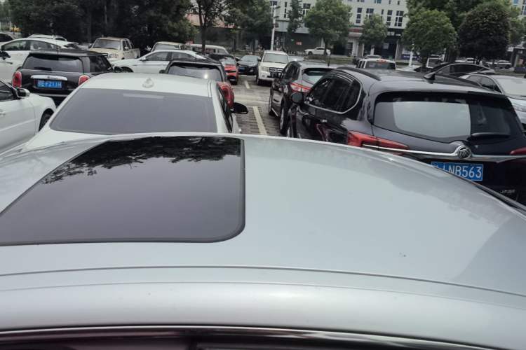 Used Citroen C5 2013 2.3L Automatic Zunyu Model Roof