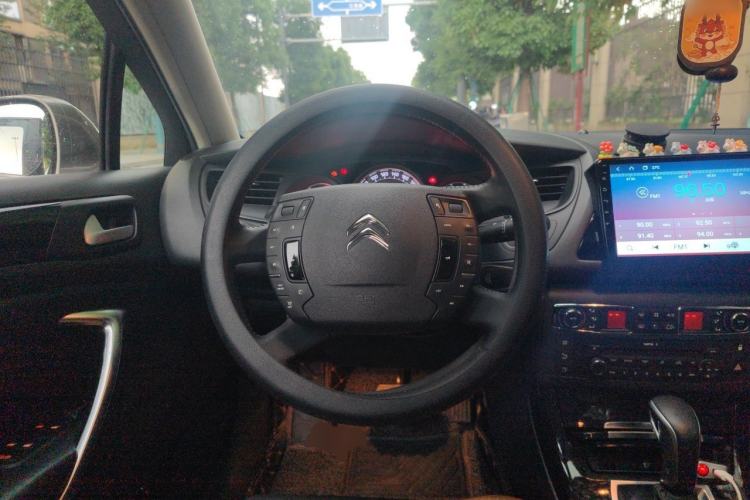 Used Citroen C5 2013 2.0L Automatic Luxury Model Steering Wheel