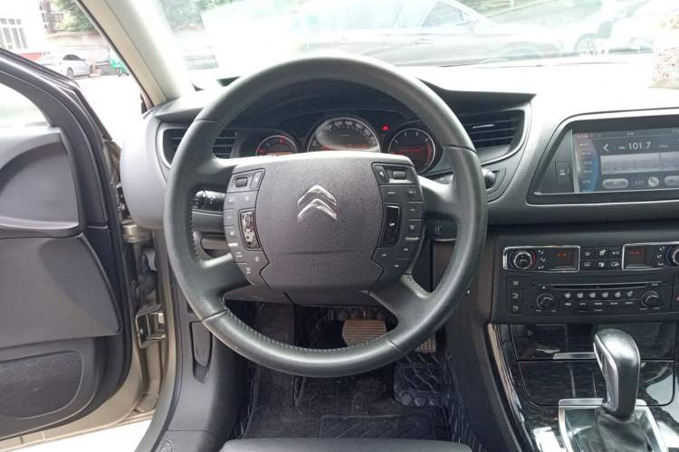 Used Citroen C5 2013 2.0L Automatic Enjoyment Model Steering Wheel