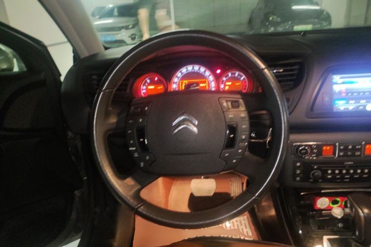 Used Citroen C5 2013 2.0L Automatic Yue Shang Edition Steering Wheel