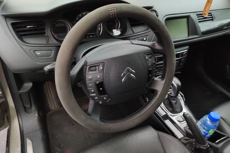 Used Citroen C5 2013 2.0L Automatic Luxury Model Steering Wheel