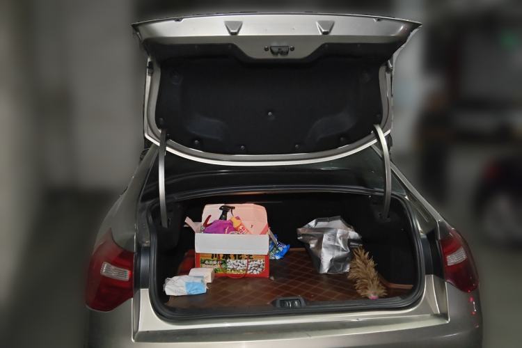 Used Citroen C5 2013 2.3L Automatic Prestige Edition Trunk