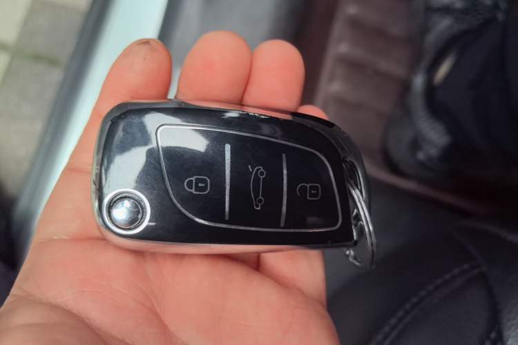 Used Citroen C5 2013 2.3L Automatic Zunyu Model Vehicle Key
