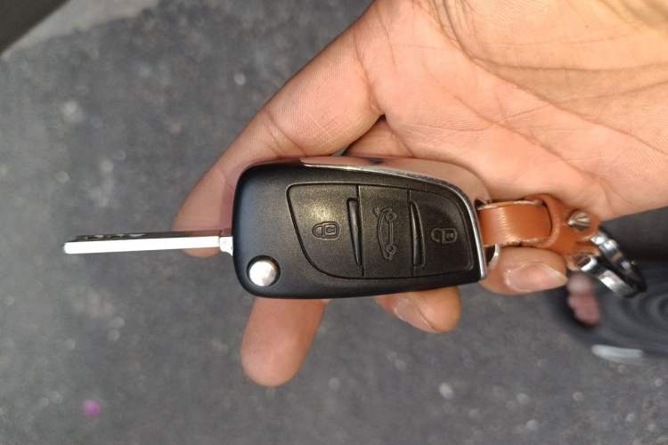 Used Citroen C5 2013 2.3L Automatic Zunyu Model Vehicle Key