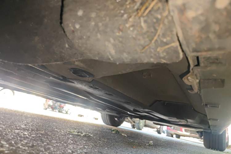 Used Citroen C5 2013 2.0L Automatic Luxury Model Chassis Front Left