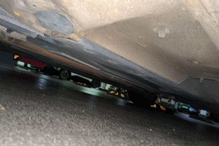 Used Citroen C5 2013 2.0L Automatic Luxury Model Chassis Front Left
