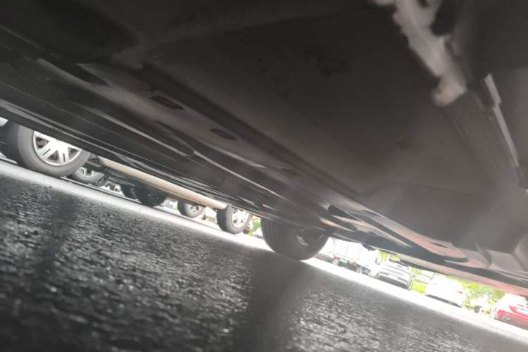 Used Citroen C5 2013 2.0L Automatic Luxury Model Chassis Front Left