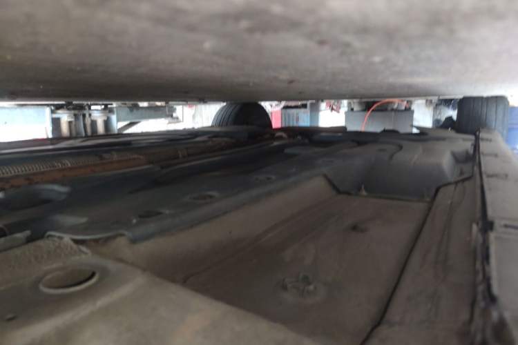 Used Citroen C5 2013 2.0L Automatic Luxury Model Chassis Front Right