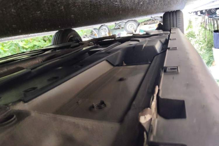 Used Citroen C5 2013 2.0L Automatic Luxury Model Chassis Front Right