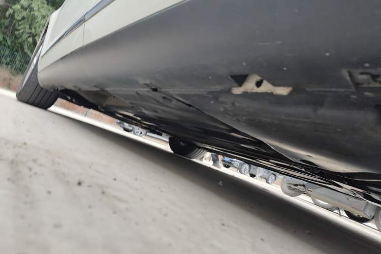 Used Citroen C5 2013 2.0L Automatic Luxury Model Chassis Rear Left